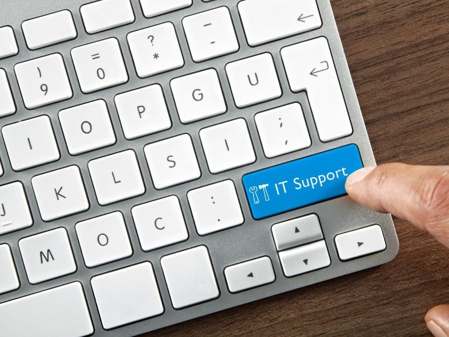 Bilde viser et tastatur med teksten "IT Support" på den ene knappen